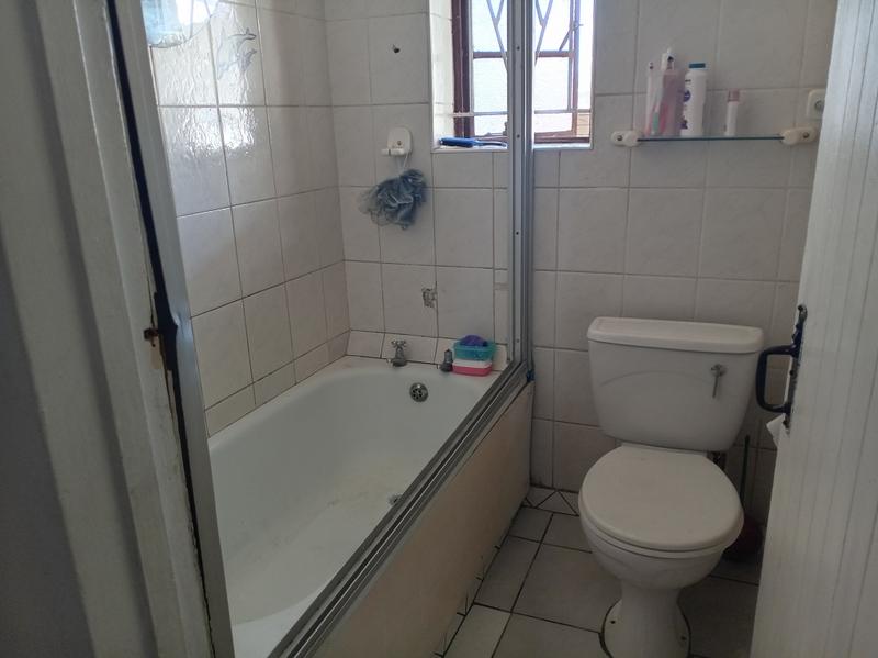 3 Bedroom Property for Sale in Kewtown Western Cape